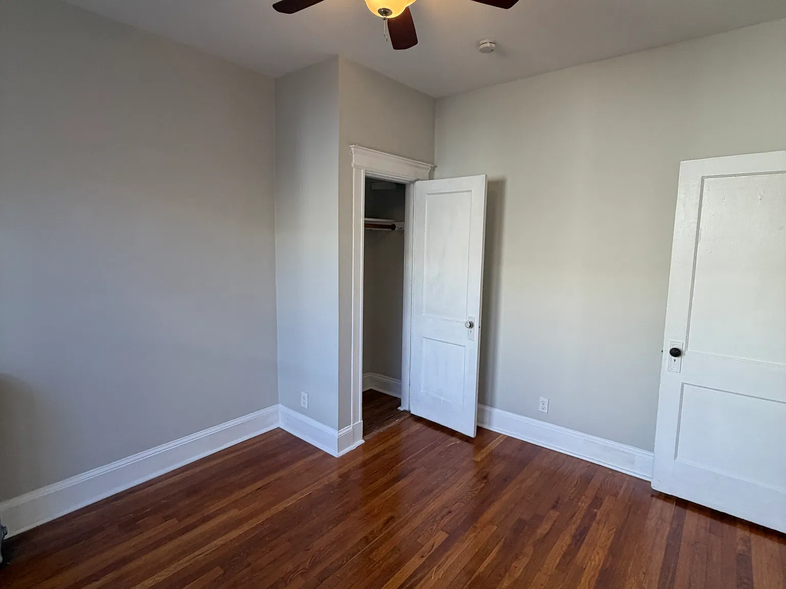 2 bed, 1.0 bath, $2,800 — Photo 4