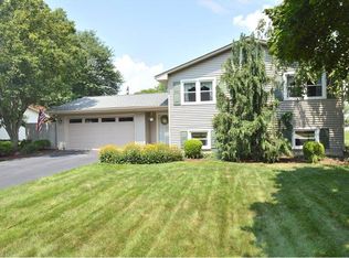 6910 Colleen Dr, Youngstown, OH