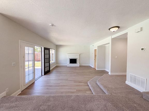 3rd image of 3356 Admiral Dr