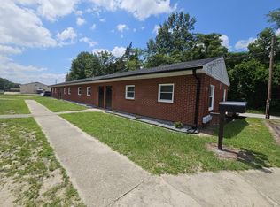 129 N 1st St APT 2, Spring Lake, NC 28390