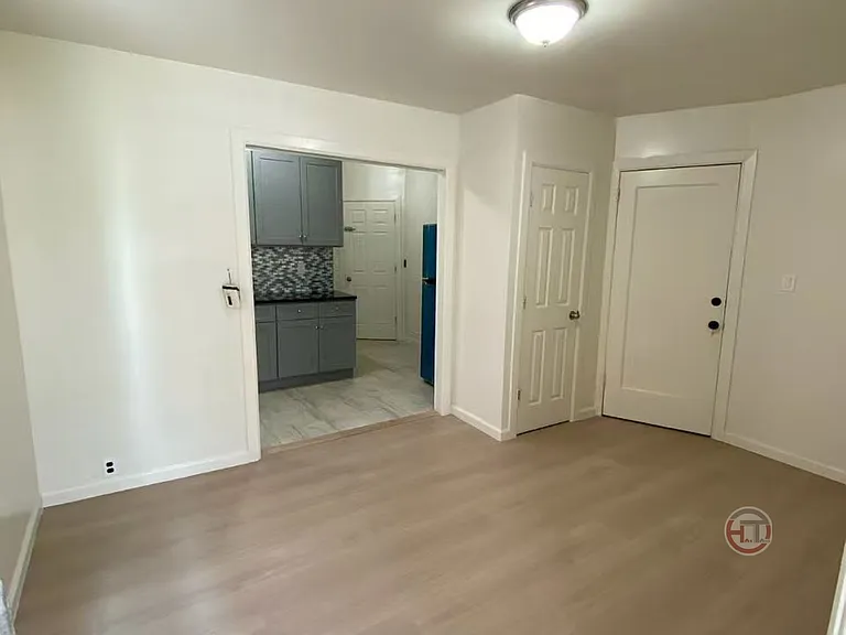 2222 Newbold Ave #1F — Photo 2