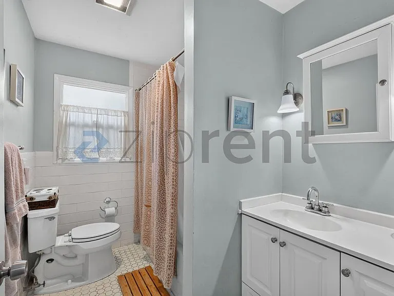 2039 Montecito Ave — Photo 21
