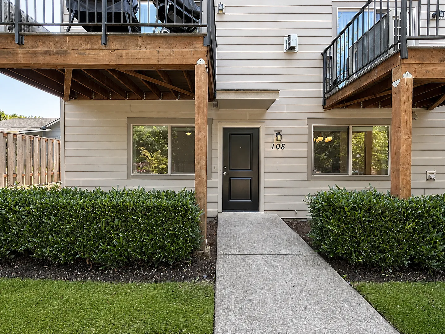 Edy Road Townhomes — Photo 2