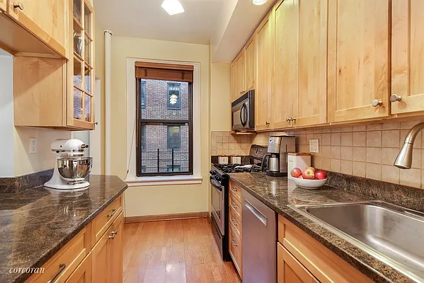 Sold by Corcoran | media 4