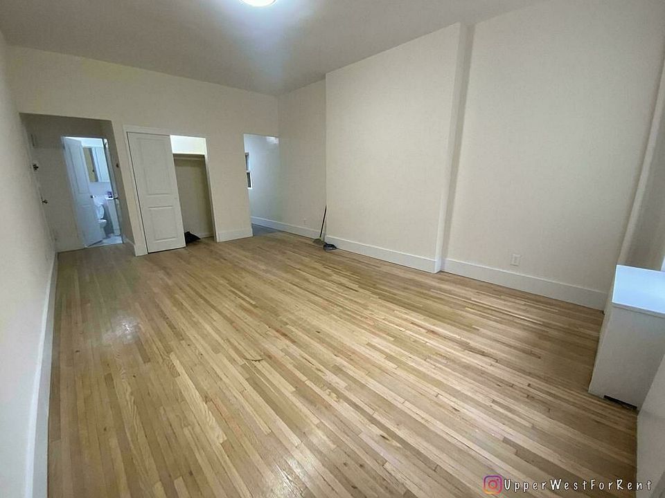 2nd image of 321 W 105th St #4R