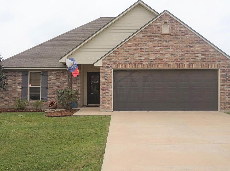 1st image of 210 Ennis Dr