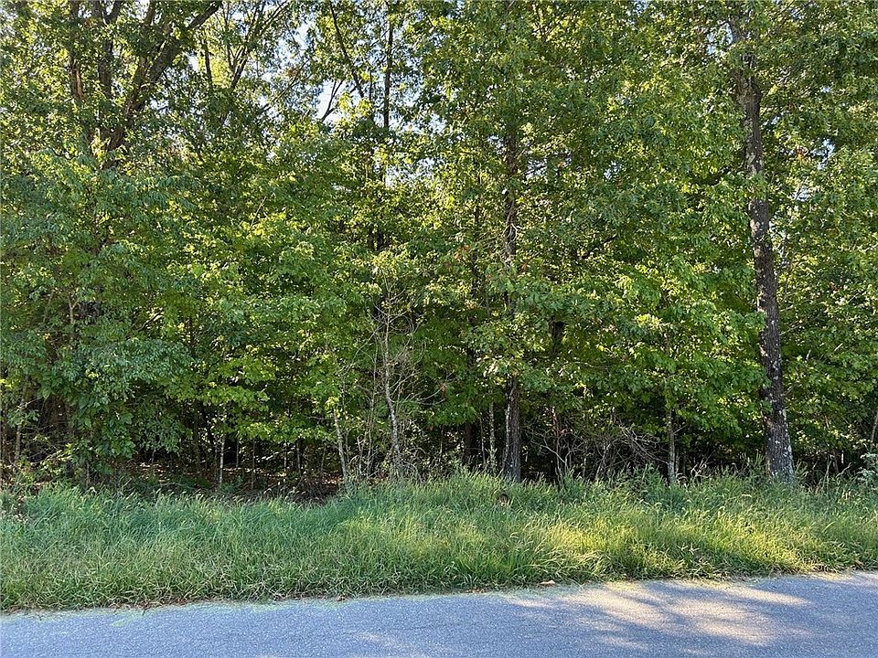 2nd image of Boxford Dr #15