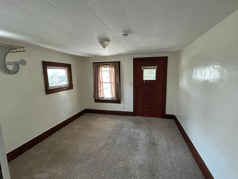 4653 Horton Rd — Photo 2