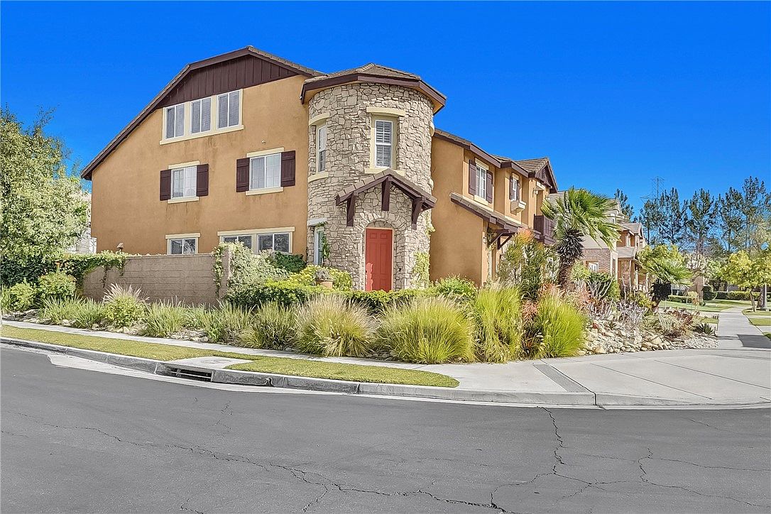 15562 Sicily Ln, Fontana, CA 92336 Zillow