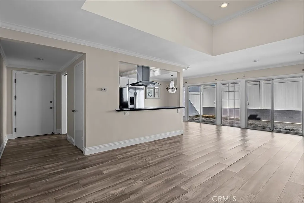 2 bed, 1287 sqft, $4,650 — Photo 4
