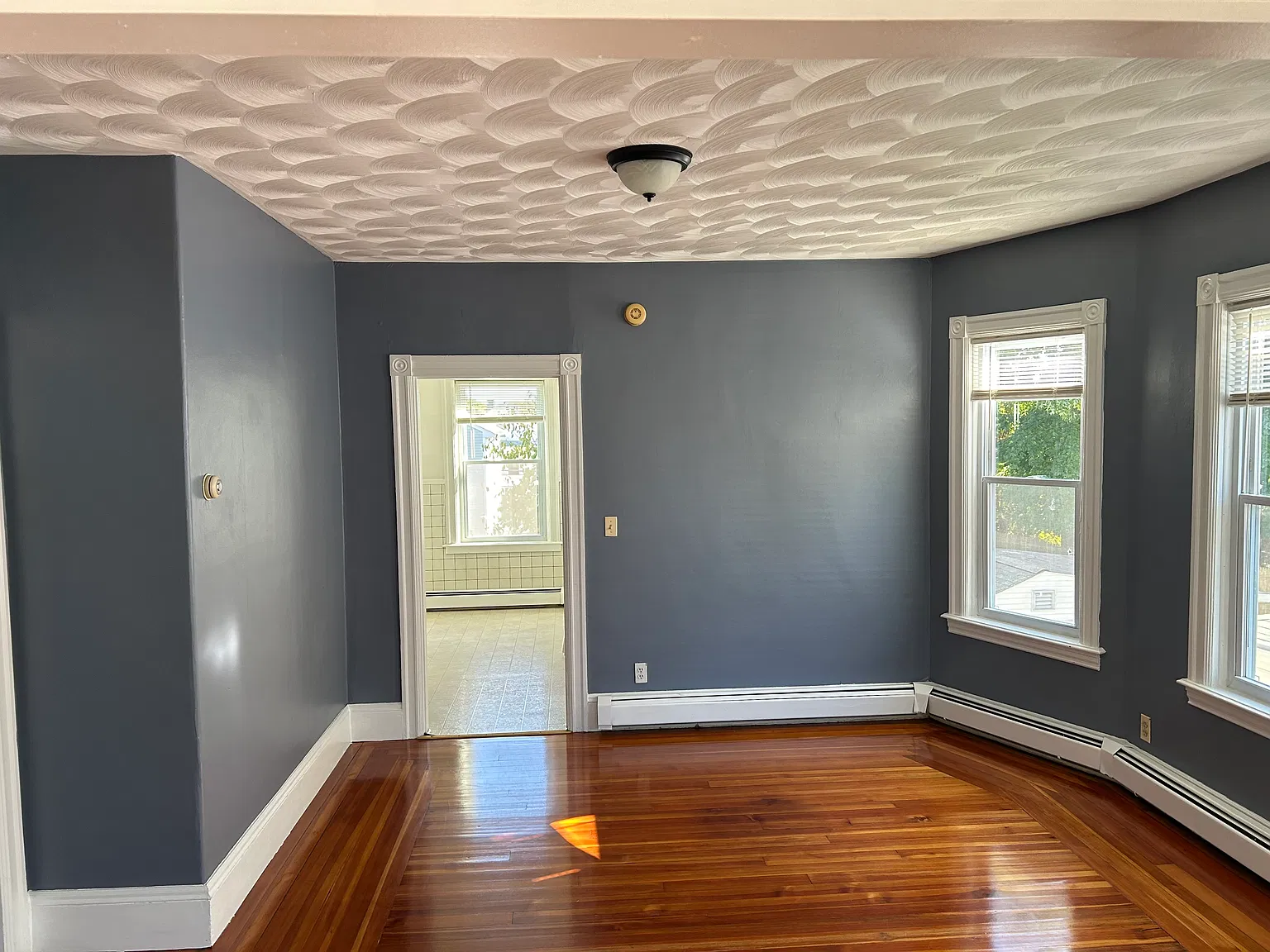 2 bed, 1000 sqft, $1,800 — Photo 3