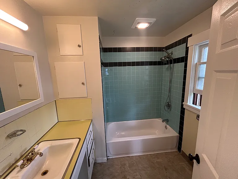 912 Carolina St #5 — Photo 12