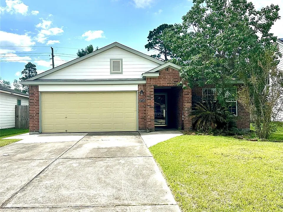 4710 Comal River Loop
