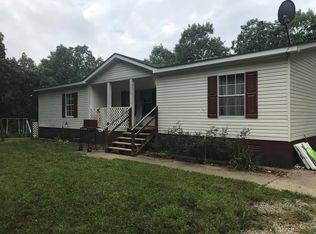 1002 Sacket Rd, Farmington, MO 63640