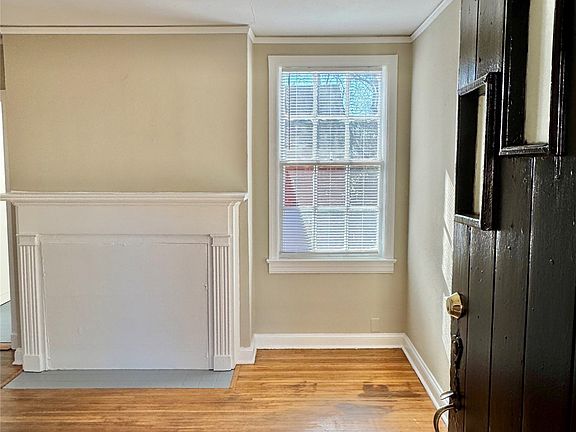 4th image of 115 Oak Forest Dr