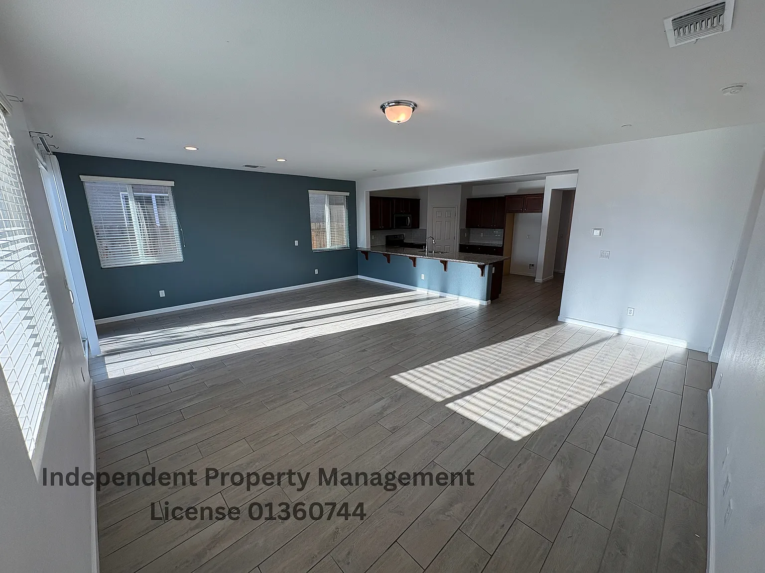 4 bed, 2532 sqft, $2,800 — Photo 3