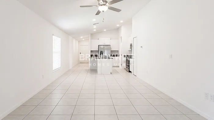 3 bed, 2.0 bath, 1448 sqft, $2,195 — Photo 4