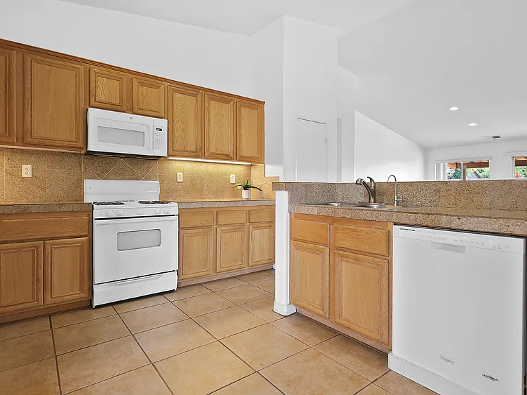 47820 Calle Zafiro — Photo 11
