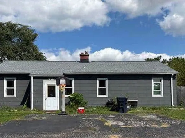 359 Ridgewood Cir, Buffalo, NY 14218