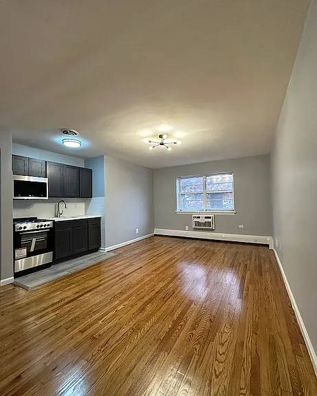 128 E7th St #104 — Photo 3