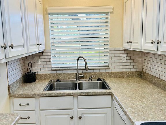 5th image of 2479 Country Club Dr Unit 107