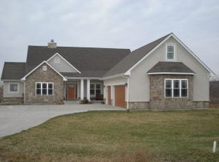 24597 Paradise Dr, Maryville, MO 64468
