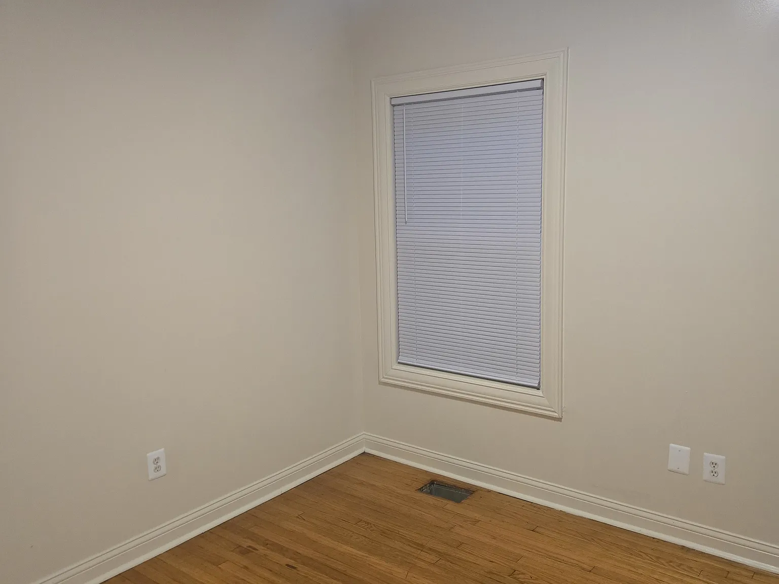 3 bed, $2,100 — Photo 1