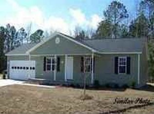 152 Van Riggs Rd, Hubert, NC 28539