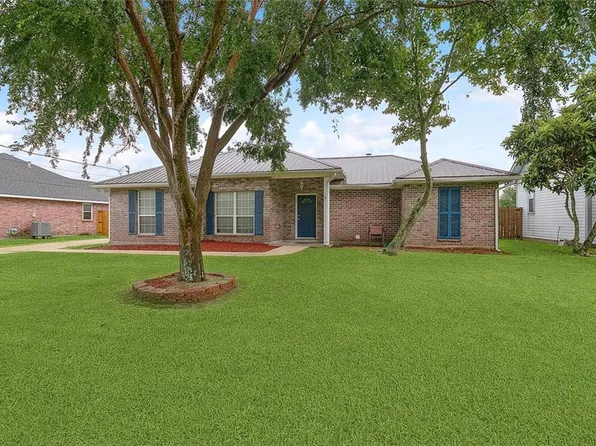 263 Wilson St, Belle Chasse, LA 70037