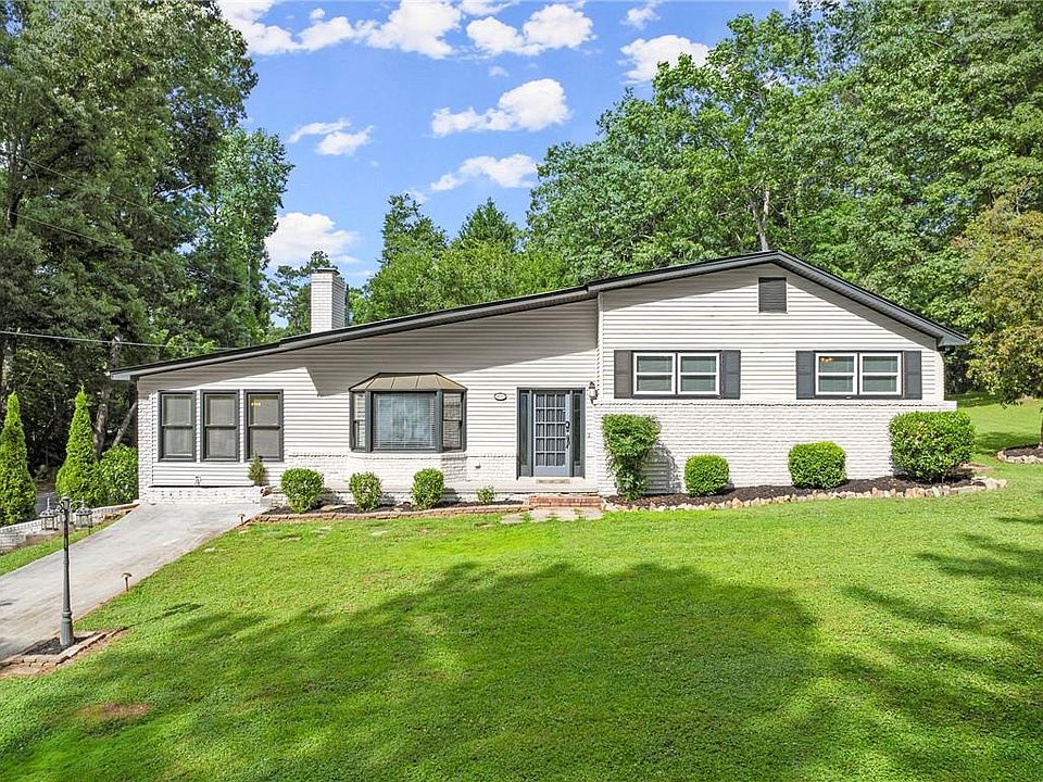 1st image of 4609 Sequoia Cir