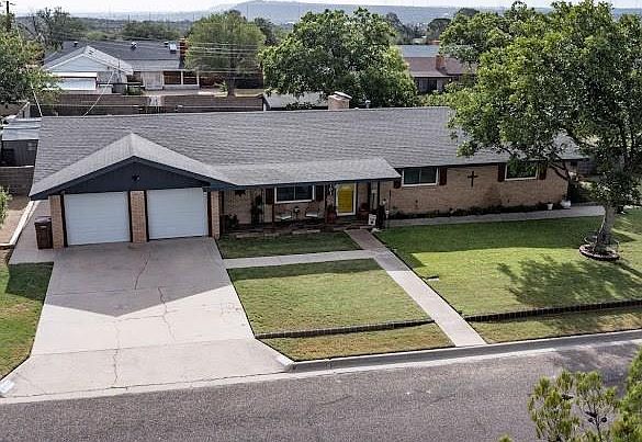 1st image of 2703 Apache Dr