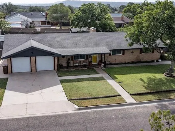2703 Apache Dr, Big Spring, TX 79720