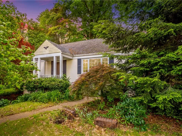 112 Johnston Rd, Upper Saint Clair, PA 15241