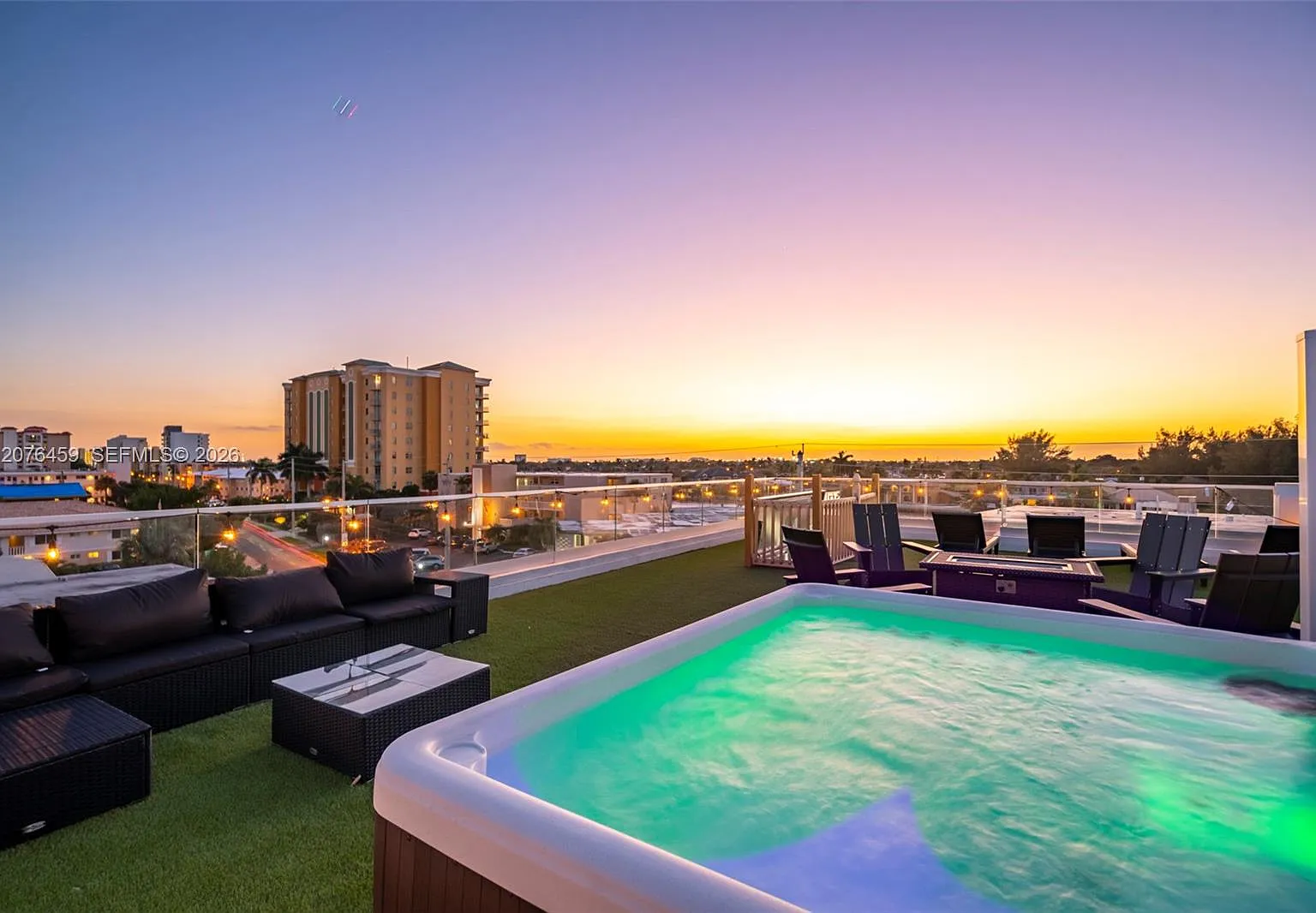 5 bed, 4.0 bath, 3050 sqft, $8,995 — Photo 1