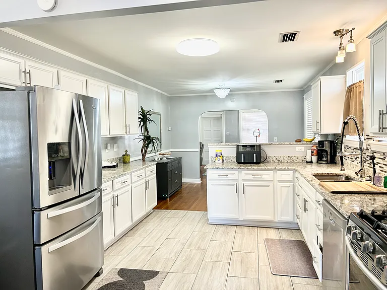 5057 Blackburn St — Photo 52