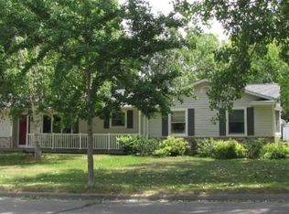 409 Sandy Ln, Red Wing, MN 55066