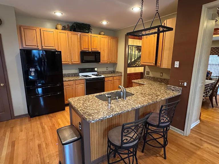 7 Cherry Ct — Photo 3