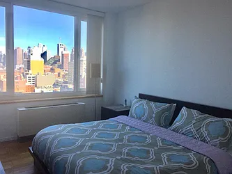 Rented by R New York