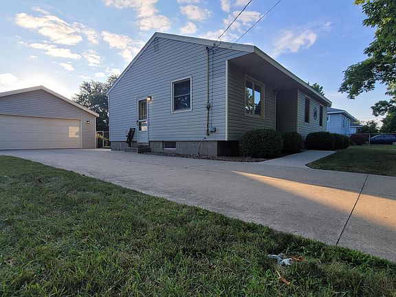 3rd image of 5519 Claudia Ave SE