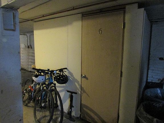 3rd image of 360 8th St APT 6