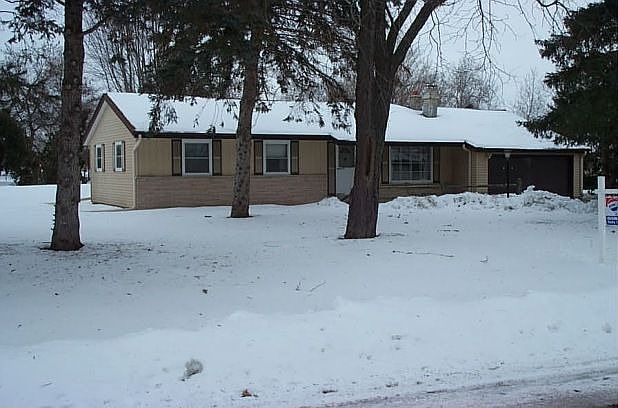 1st image of 2619 Bobolink Dr