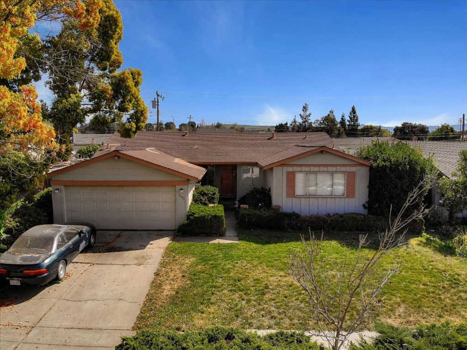 1st image of 2990 Rossmore Ln