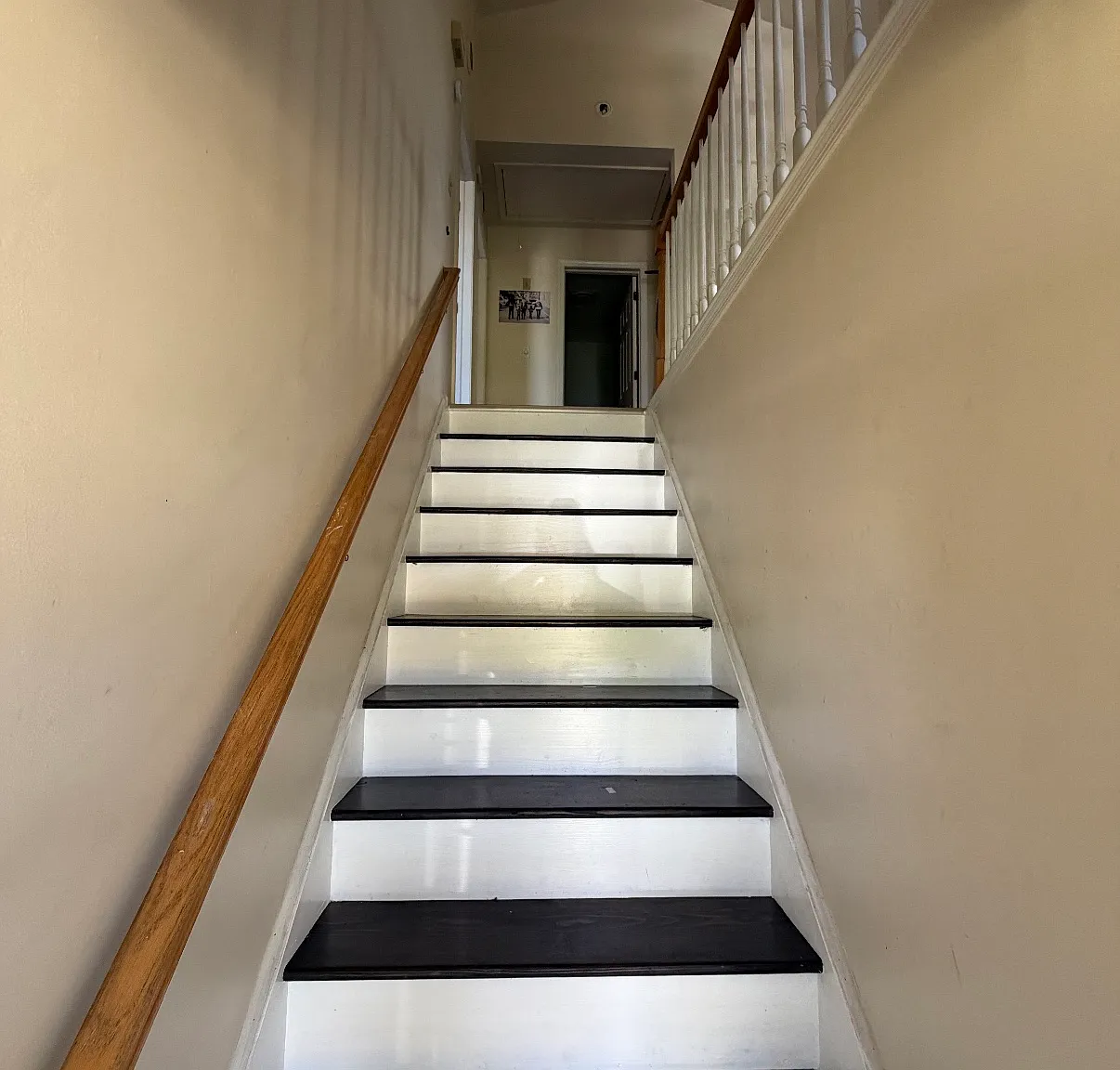 2 bed, 1100 sqft, $1,850 — Photo 2