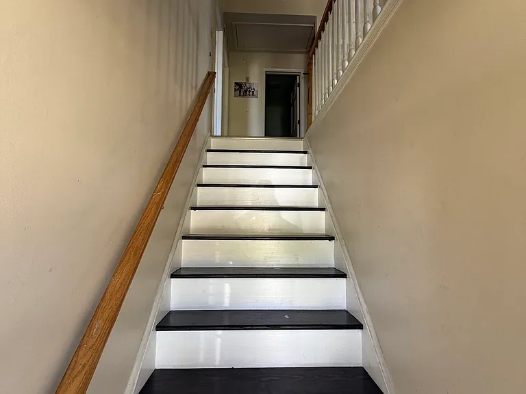 1225 W Whitehall St #1221 — Photo 2