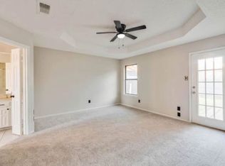 6105 Fern Meadow Rd, Arlington, TX 76017