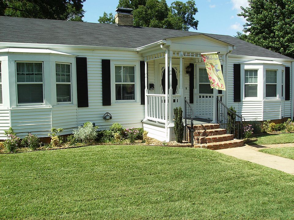 1st image of 1305 E Park Ave