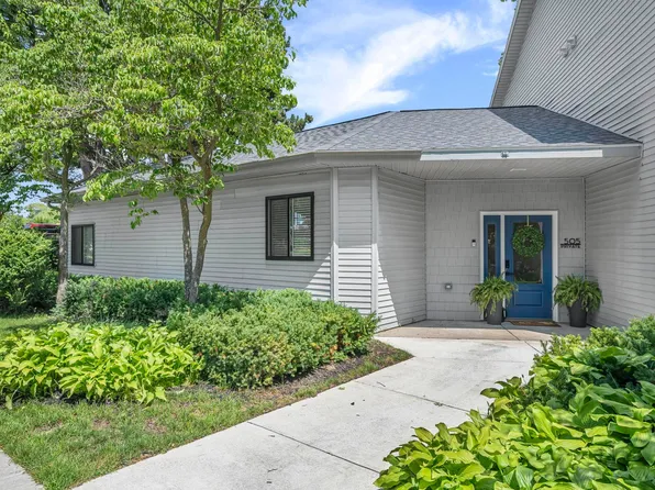 505 Riverine Dr, Traverse City, MI 49684