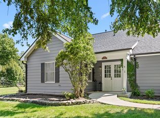 1195 Long Meadow Rd, Northbrook, IL 60062