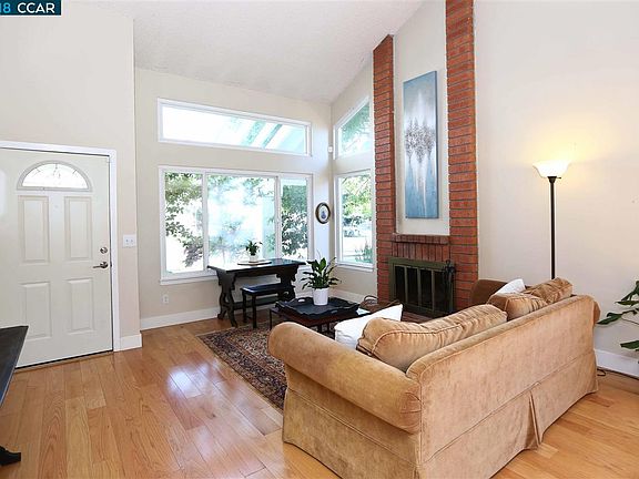 4th image of 230 Baylands Dr