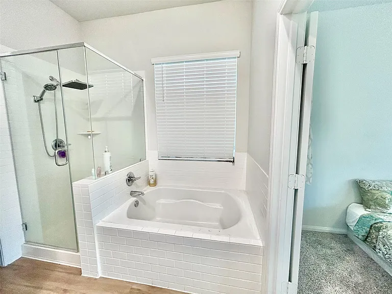 1055 Bluebonnet Trl — Photo 13